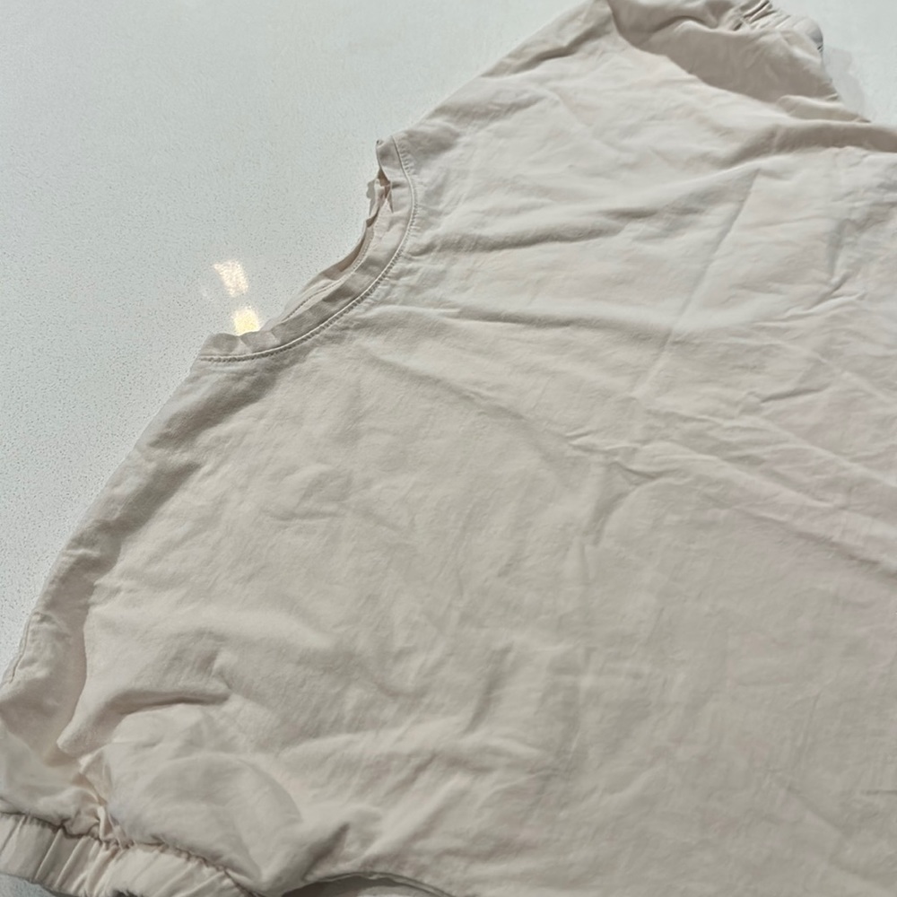 Girls cream color Zara t shirt